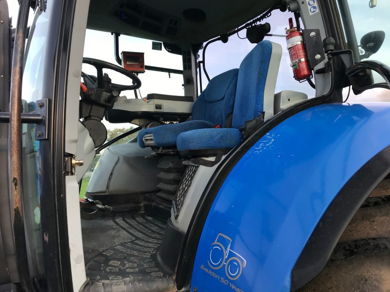 New Holland T7.210  (2015)