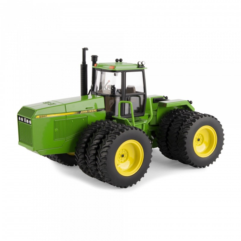 1:32 John Deere 8560 National Farm Toy Museum 2020 Tractor