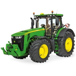 8 Series Family Large Ag Tractors